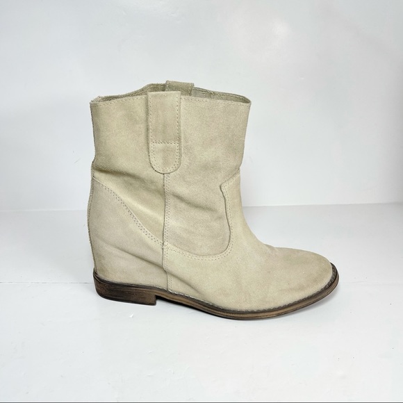 OTBT Sandpiper Women’s Wedge Booties Ankle Boots Beige Suede Size 9M - Picture 3 of 10